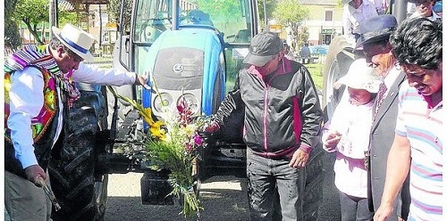 Ministerio de Agricultura entrega maquinarias a través del programa AgroIdeas