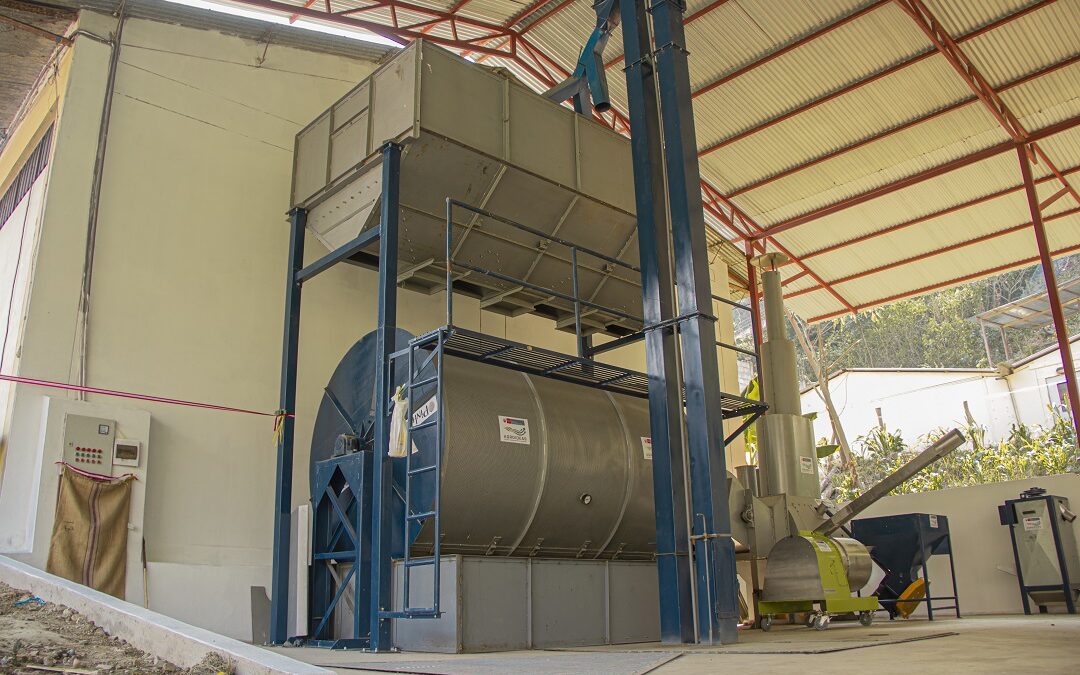 Cooperativa Agraria Cafetalera Huadquiña recibe maquinaria y equipos por más de un millón de soles